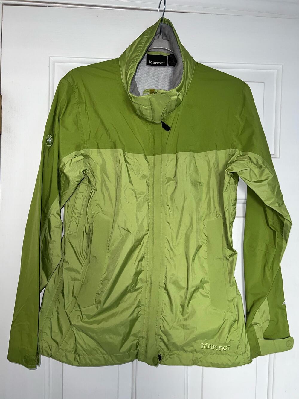 Marmot membrain waterproof jacket/windbreaker - size small - no hood